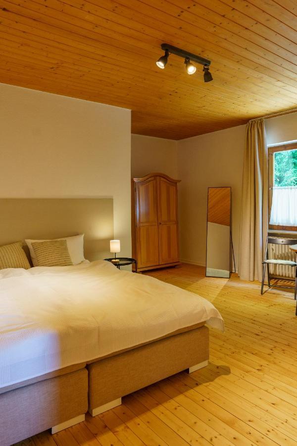 Waldhaeuschen Am Sonnenhof Villa Касел Екстериор снимка